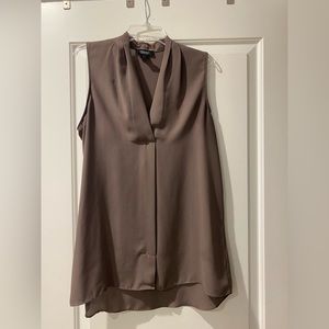 Jones & Co sleeveless dress shirt